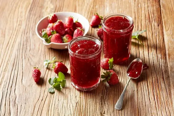 مربای توت فرنگی