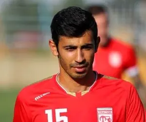 احسان پهلوان به عنوان برترین بازیکن دربی 94 انتخاب شد