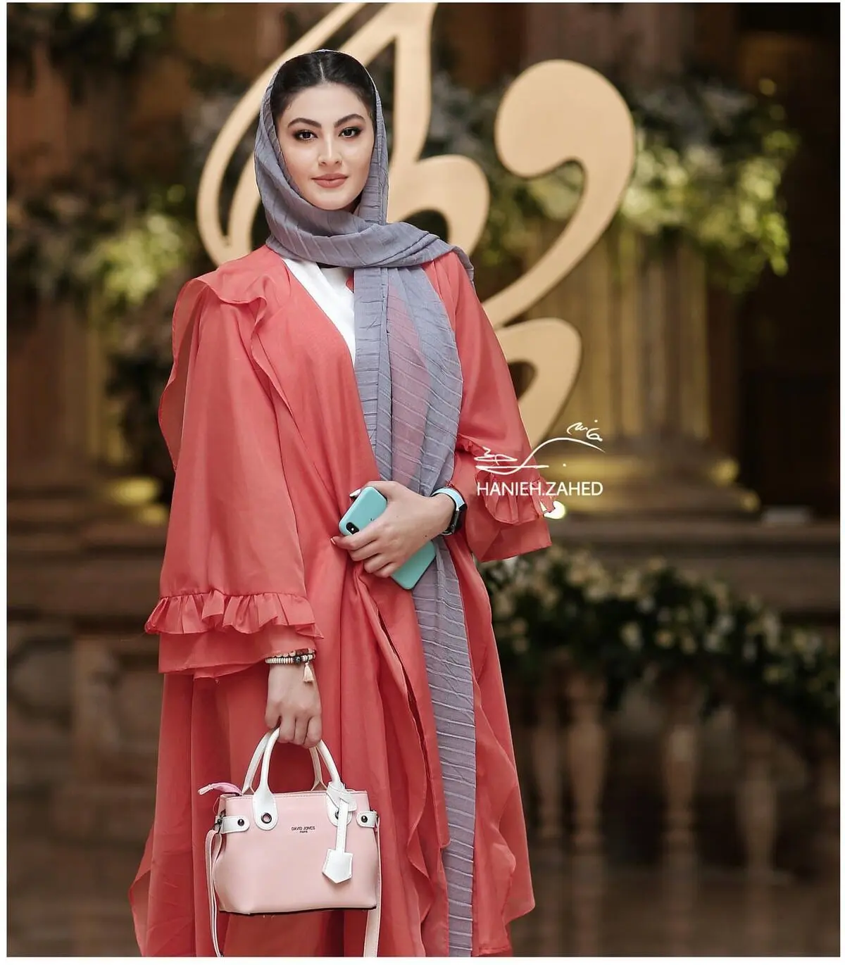 مریم مومن