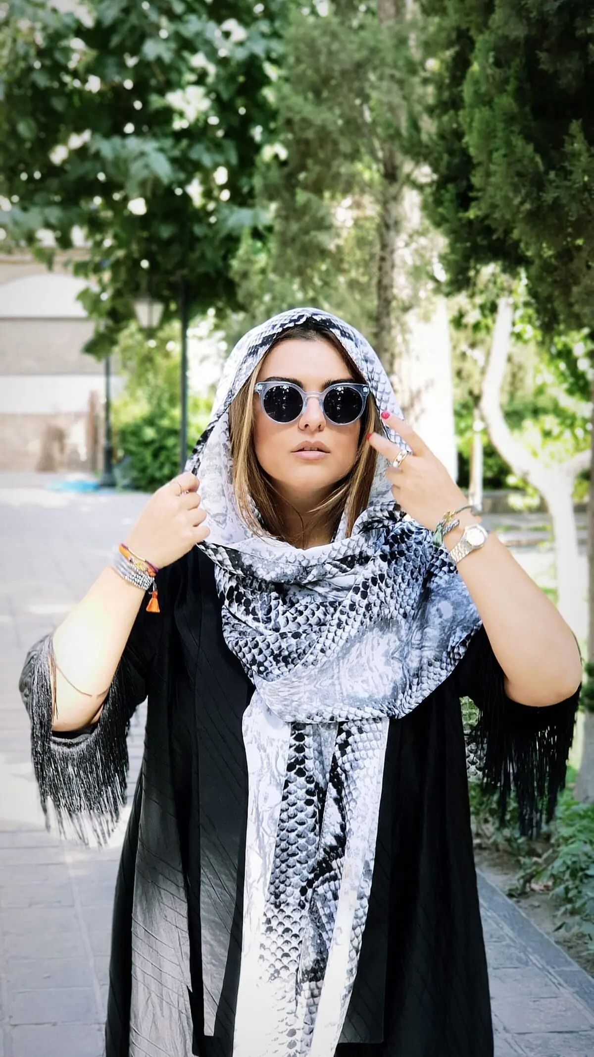 دنیا مدنی