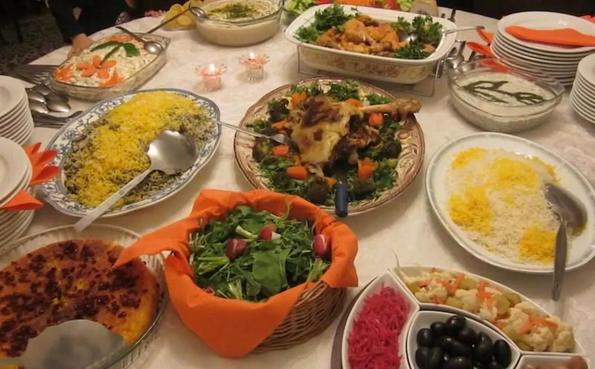 چیدمان میز شام ایرانی