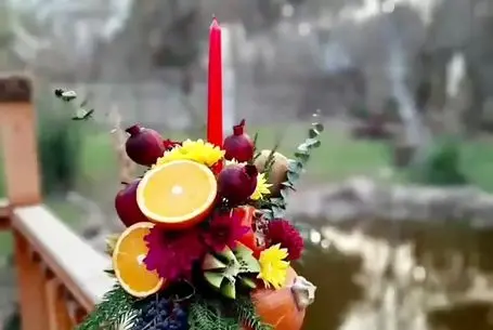 ایده های خلاقانه؛ تزئین گلدان میوه برای شب یلدا