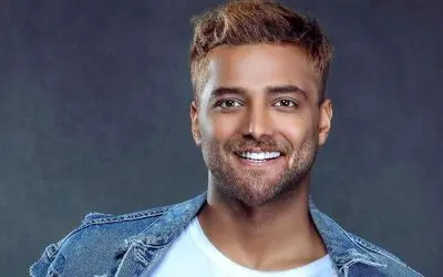 آواز شاد؛ امیر مقاره عین ناباوری یهو وسط کنسرت پرید و با شخصی عجیب رقصید فول انرژی