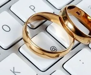 (عکس) جدیدترین و عجیب‌ترین شکل همسریابی در خیابان‌های ایران 