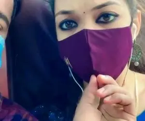 شوخی جالب این زن و شوهر در مترو / ویدیو