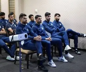 جلسه فنی قلعه‌نویی برای بازیکنان تیم ملی