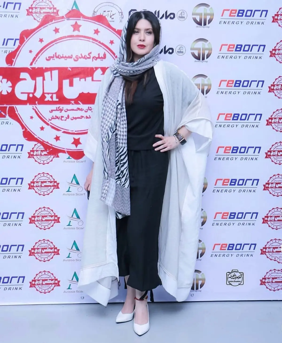nazaninkarimiofficial_1563471206
