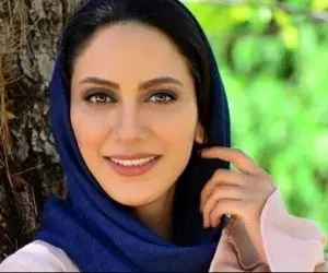 (ویدئو) رقص عاشقانه بازیگر زن با مادرِ فوت‌شده‌اش 