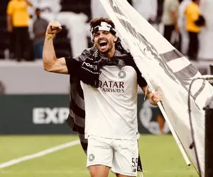 حزباوی در دو راهی استقلال - سپاهان