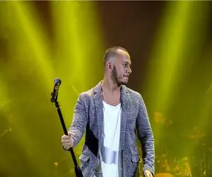 آواز شاد/اشوان تو کنسرتش با ذره ذره ترکنده رسما