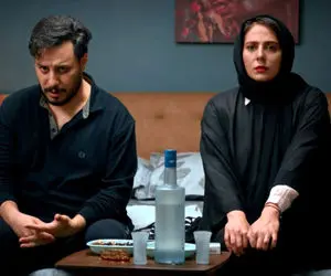 (ویدیو) سانسور صحنه لاک زدن جواد عزتی برای زنش در سریال «زخم کاری» 