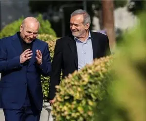 (عکس) استقبال قالیباف از پزشکیان اینگونه بود