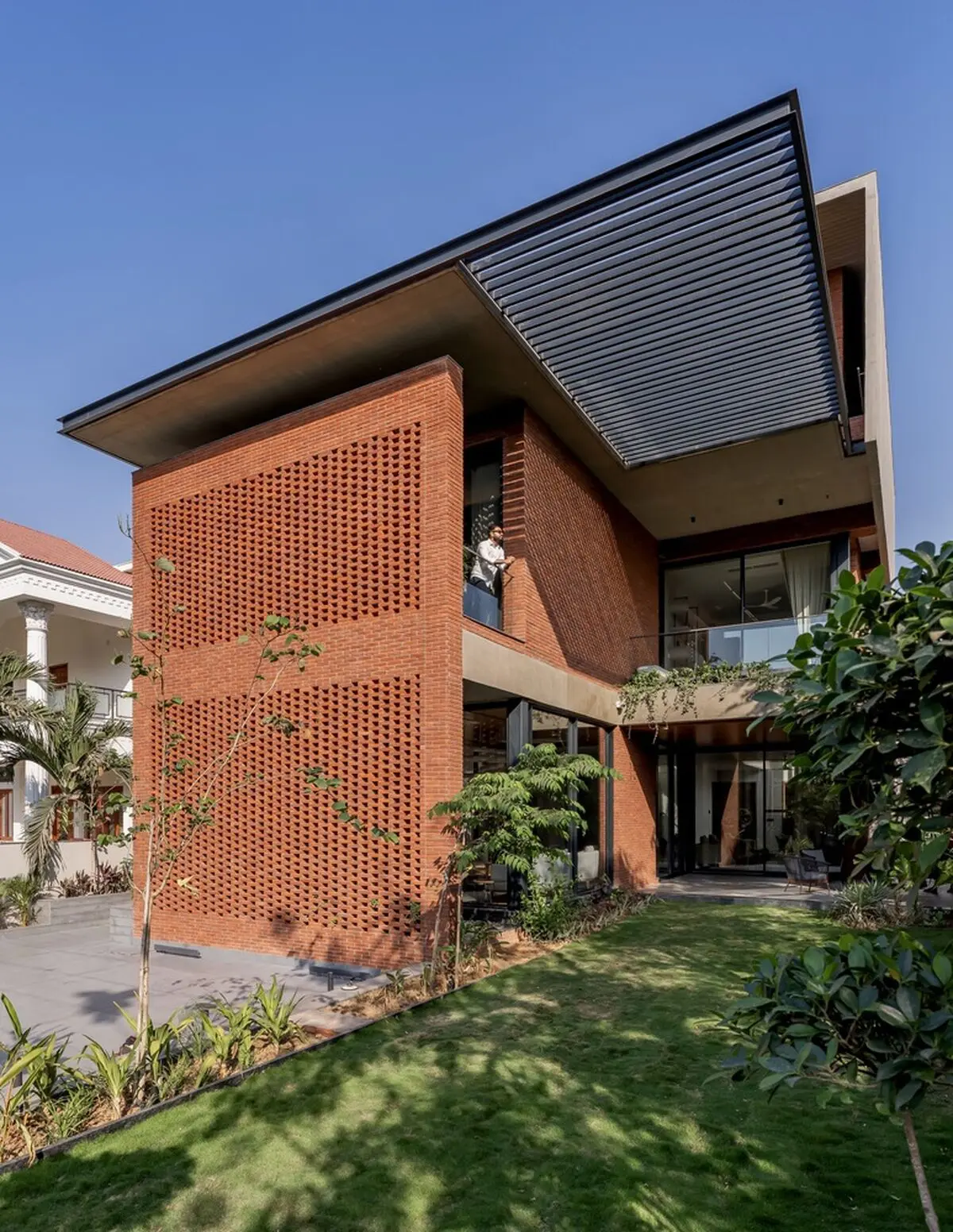 the-brick-veil-house-19