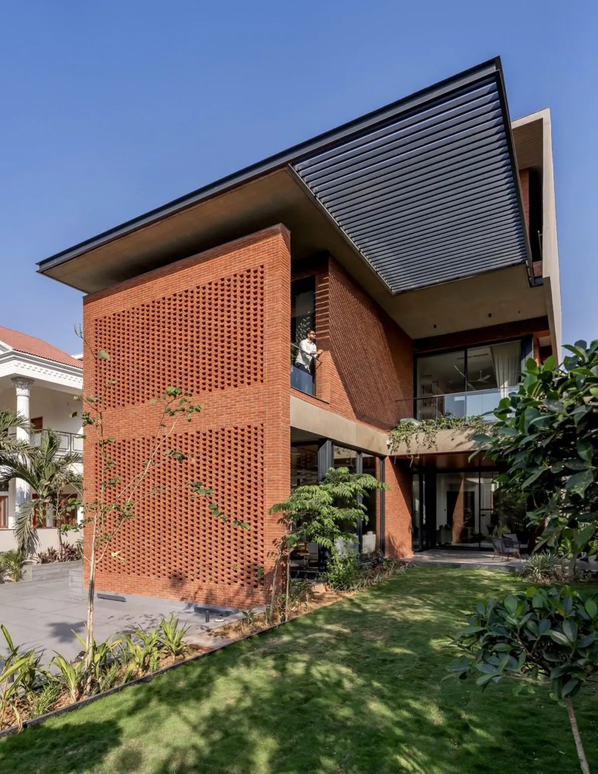 the-brick-veil-house-19