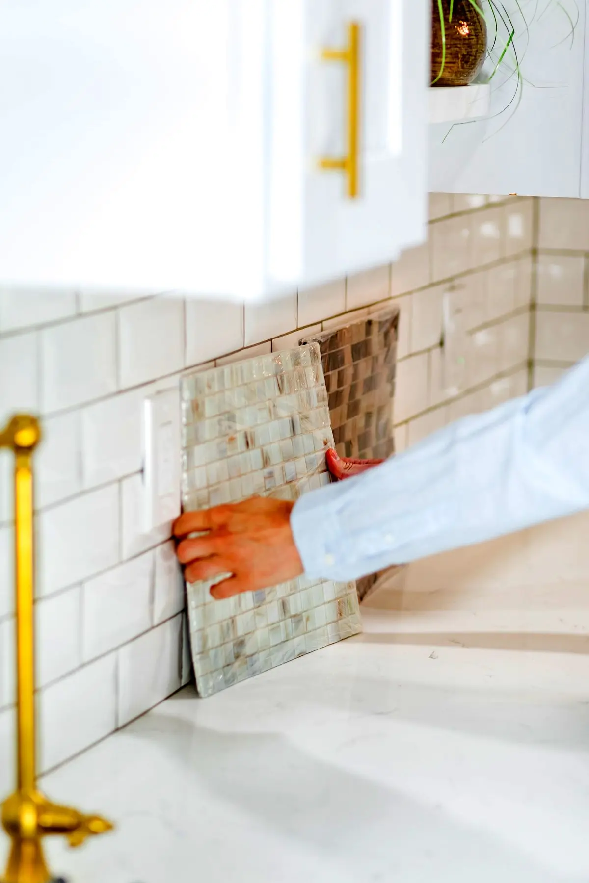 کاشی بین کابینتی مناسب کابینت سفید