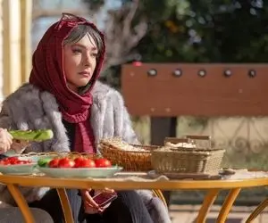 عکس متفاوت هانیه توسلی در حال گریم!