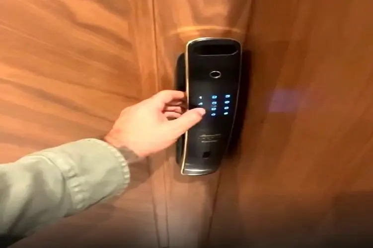 معماری خلاقانه؛ نمیتونی تصور کنی پشت این در مهندسا چی ساختن و چه غوغایی بپا کردن