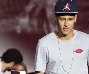 قطع همکاری نایکی با نیمار به دلیل آزار جنسی