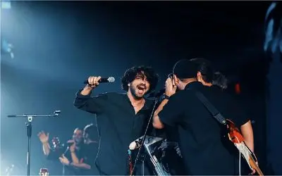 آواز احساسی/عرفان این آواز رو جوری خوند که اشک خودشم در اومد/یه جا از خود بی خود میشه