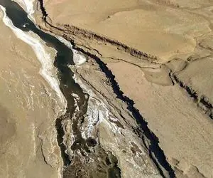 تهران و البرز درگیر فاجعه زیست‌محیطی آلودگی رود شور