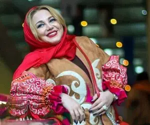 (عکس) تیپ جلف و عجیب بهنوش خانم بختیاری!