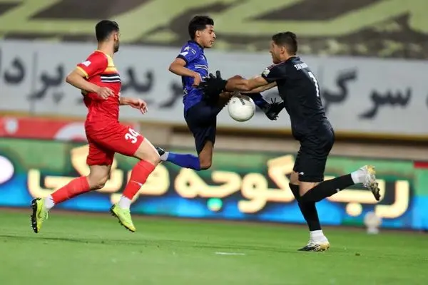 خلاصه بازی استقلال - فولاد