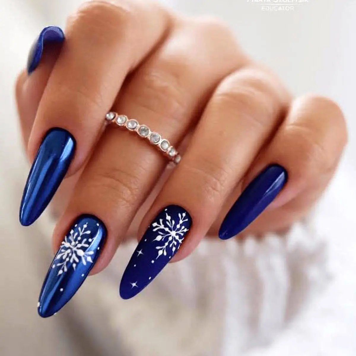 Winter-nail-design-21