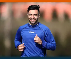 (عکس) چهره عجیب و خاص مهاجم محبوب استقلال!