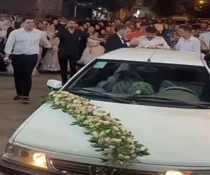 آواز‌ محلی؛ تو عروسی دایره زدن قد میدون آزادی رقص دستمال ترکی میرن خوانندهه کفش بریده