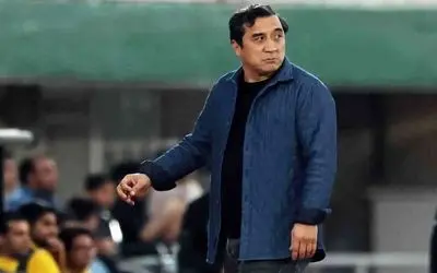 حمله خداداد عزیزی به یحیی گل‌محمدی و پرسپولیس