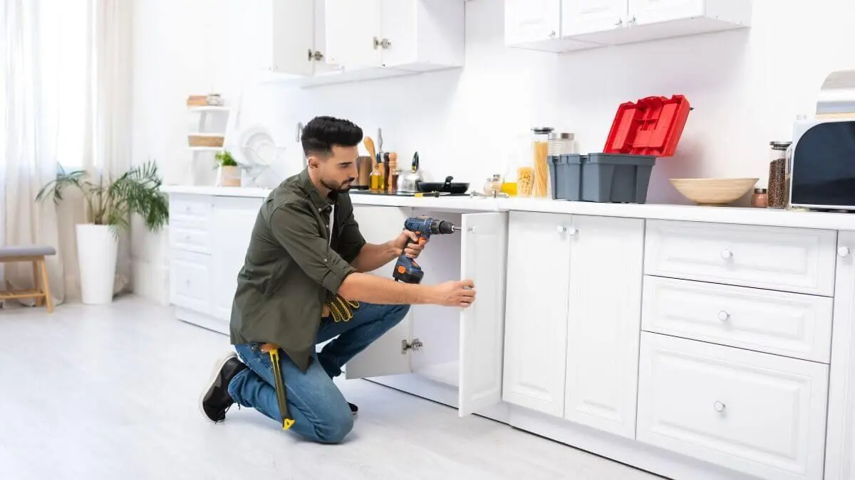 iCabinetryDirect.comLLC-252316-Open-Shelves-Cabinets-blogbanner1