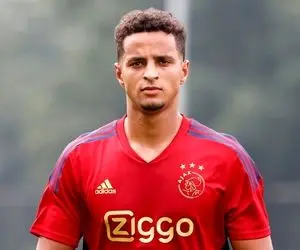 به دلیل همکاری با مافیا، آژاکس بازیکن خود را کنار می گذارد!