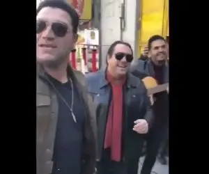 آواز خیابانی؛ ببینید سون بند چه کنسرتی تو خیابون راه انداختن ماشاالله به جمعیت!