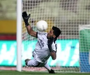 اعتراف رشید مظاهری؛ "روی پنالتی اول فولاد جلو آمدم"