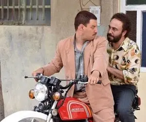 سکانس برتر؛ جواد عزتی مهریه مامانشو که پیکانه و بابا ناتنیش داده آتیش زد واویلایی شدا