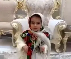 آواز محلی؛ دختر کوچولو با آهنگ آذری چه دلی می بره از همه