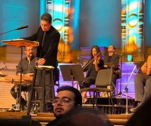 آواز همایونی؛ همایون شجریان اشک مهتاب رو خوند و اشک ونکوور رو درآورد