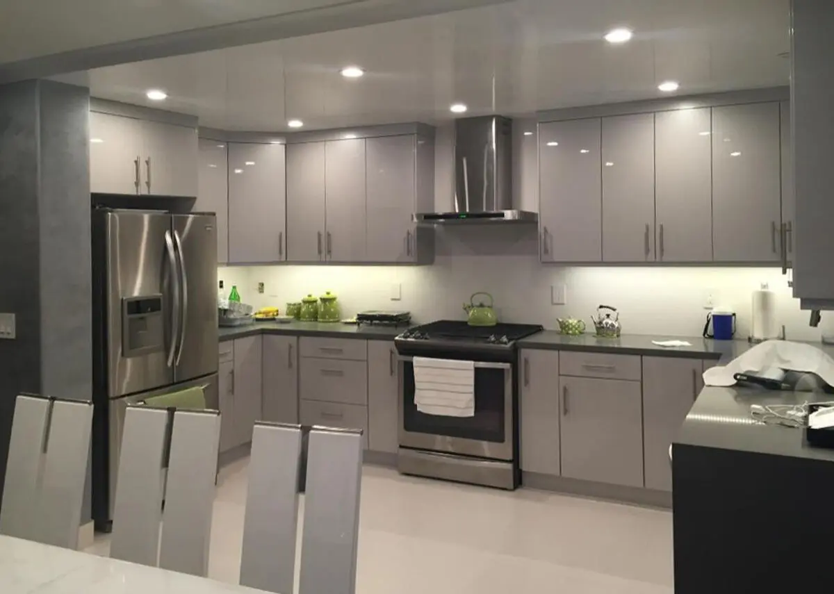 تمیز کردن کابینت فلزی