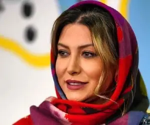 عکس لو رفته سر لخت فریبا نادری در آرایشگاه جنجال به پا کرد!