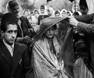 آواز شاد؛ تو دهه پنجاه تو جشن حمام داماد چه رقصی میکنن تو گل و شل تکنو میرن