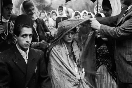 آواز شاد؛ تو دهه پنجاه تو جشن حمام داماد چه رقصی میکنن تو گل و شل تکنو میرن