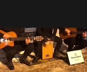 آواز کوچه بازاری؛ این بند تو برف چه دلنواز آهنگ زمستون خدا هوا سرده دمش گرم رو میخونن