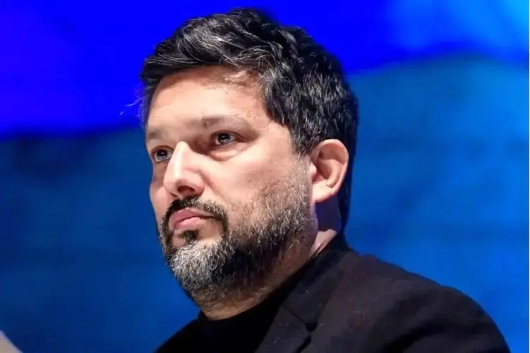 آواز شادانه؛ کوچه بازاری خوندن حامد بهداد جوریه که انگار صد سال گنده لات تهرون بوده