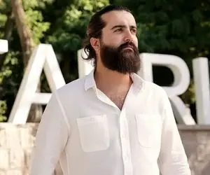 آواز احساسی؛ تو کنسرت ملت از مهدی دارابی میخوان ترکی بخونه اون ترکیه ای میخونه معرکه