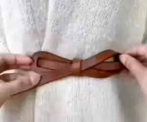 مدل های بستن کمربند زنانه؛ رو بافت یا پالتو کمریتو اینجوری ببندی شل نمیشه شیکم هست