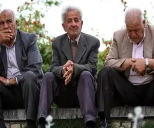 افزایش سن و سابقه بازنشستگی در سایه همسان سازی حقوق بازنشستگان 