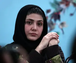 جر و بحث با باران کوثری درباره پوشش او در جشنواره فجر ، شما گناهکارید