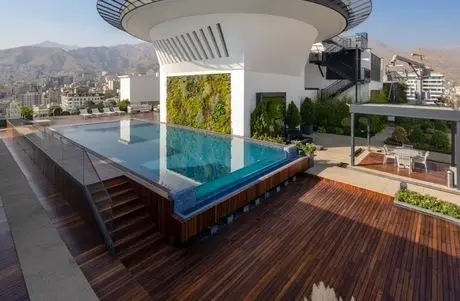 فقط بالکن خونه این خانواده تو برج هرمس برابر کل خونه ماست! / زندگی بالاشهریای تهران