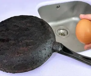 ایده های خلاقانه؛ ماهیتابه جزغاله رو دور بندازیم؟ نه با تخم مرغ و خمیردندون تمیزش کن