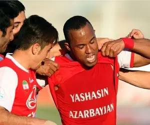 رسمی: خداحافظی ستاره دوست داشتنی تراکتور از فوتبال